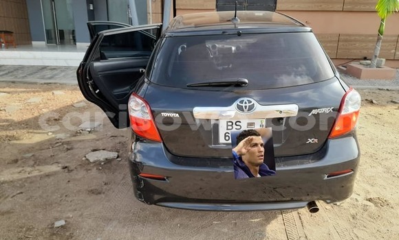 Sayi Na hannu Toyota Matrix Black Mota in Cotonou a Benin Sayi Na hannu Toyota Matrix Black Mota in Cotonou a Benin