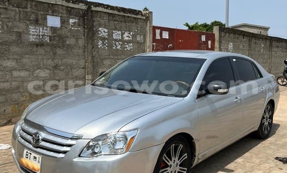 Sayi Na hannu Toyota Avalon Azurfa Mota in Cotonou a Benin Sayi Na hannu Toyota Avalon Azurfa Mota in Cotonou a Benin