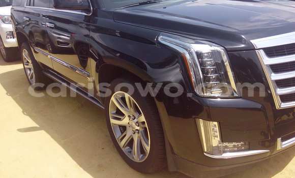 Sayi Na hannu Cadillac Escalade Black Mota in Porto Novo a Benin