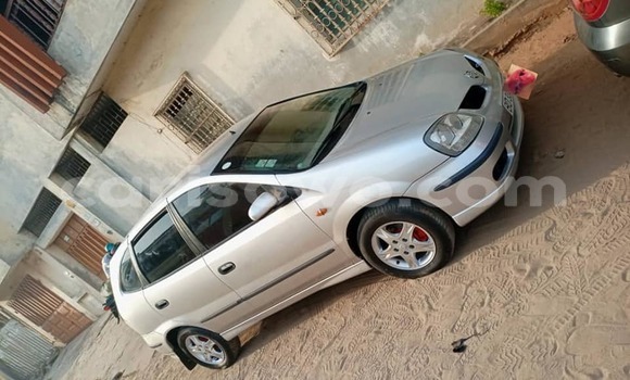 Sayi Na hannu Nissan Almera Azurfa Mota in Cotonou a Benin Sayi Na hannu Nissan Almera Azurfa Mota in Cotonou a Benin