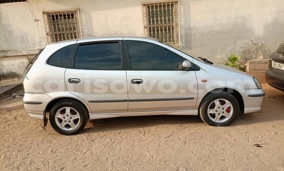 Sayi Na hannu Nissan Almera Azurfa Mota in Cotonou a Benin Sayi Na hannu Nissan Almera Azurfa Mota in Cotonou a Benin