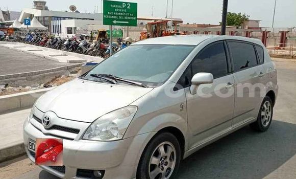 Acheter Occasion Voiture Toyota Corolla Verso Gris à Cotonou, Benin