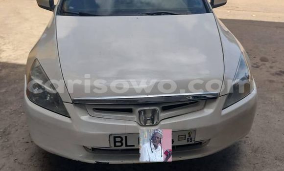 Acheter Occasion Voiture Honda Accord Blanc à Cotonou, Benin