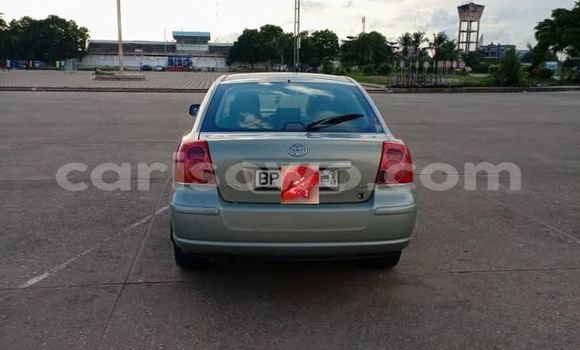 Sayi Na hannu Toyota Avensis Sauran Mota in Cotonou a Benin Sayi Na hannu Toyota Avensis Sauran Mota in Cotonou a Benin