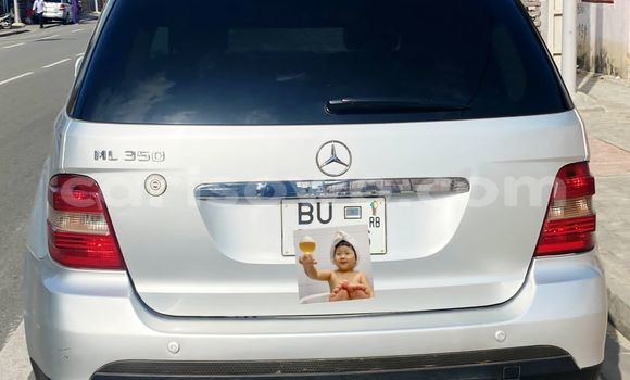 Buy Used Mercedes-Benz ML–Class Silver Car in Cotonou in Benign Buy Used Mercedes-Benz ML–Class Silver Car in Cotonou in Benign