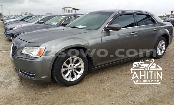 Buy Used Chrysler 300 Letter Series Silver Car in Abomey Calavi in Benign