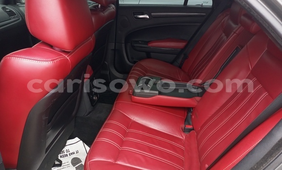 Sayi Na hannu Chrysler 300 Letter Series Azurfa Mota in Abomey Calavi a Benin Sayi Na hannu Chrysler 300 Letter Series Azurfa Mota in Abomey Calavi a Benin