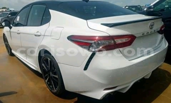 Sayi Sabo Toyota Camry White Mota in Cotonou a Benin Sayi Sabo Toyota Camry White Mota in Cotonou a Benin