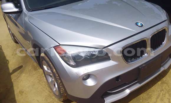 Acheter Occasion Voiture BMW X1 Gris à Porto Novo, Benin Acheter Occasion Voiture BMW X1 Gris à Porto Novo, Benin