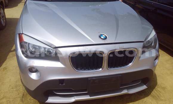 Acheter Occasion Voiture BMW X1 Gris à Porto Novo, Benin Acheter Occasion Voiture BMW X1 Gris à Porto Novo, Benin