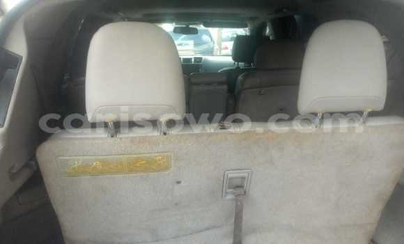 Sayi Na hannu Toyota Highlander Azurfa Mota in Cotonou a Benin Sayi Na hannu Toyota Highlander Azurfa Mota in Cotonou a Benin