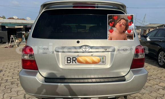 Buy Used Toyota Highlander Beige Car in Abomey Calavi in Benign Buy Used Toyota Highlander Beige Car in Abomey Calavi in Benign
