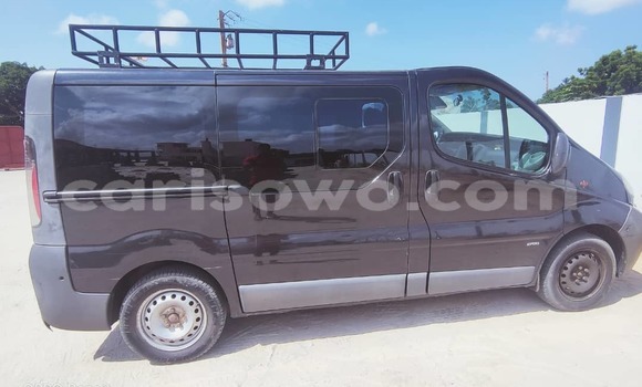 Ra Àlòkù Opel Vivaro Black Ọkọ̀ in Cotonou ni Benin