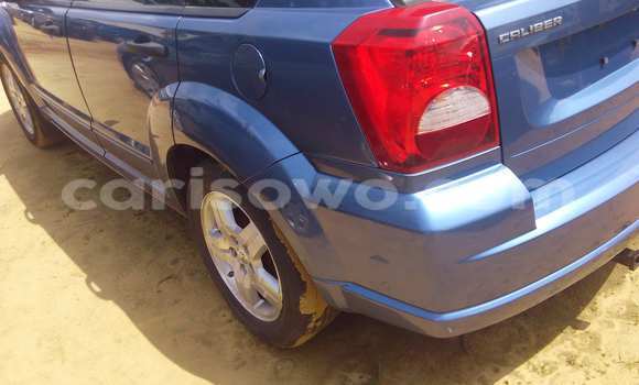 Sayi Na hannu Dodge Caliber Blue Mota in Porto Novo a Benin Sayi Na hannu Dodge Caliber Blue Mota in Porto Novo a Benin