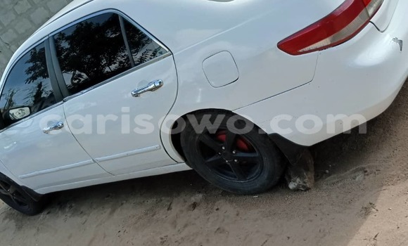 Sayi Na hannu Honda Accord White Mota in Cotonou a Benin Sayi Na hannu Honda Accord White Mota in Cotonou a Benin