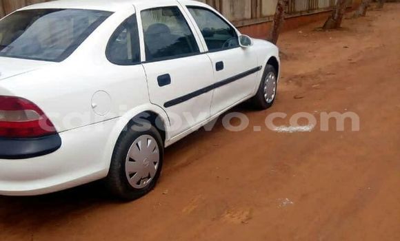 Acheter Occasion Voiture Opel Vectra Blanc à Cotonou, Benin