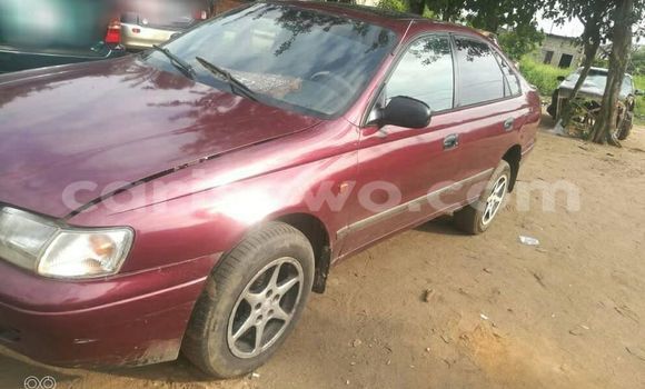 Acheter Occasion Voiture Toyota Carina Rouge à Cotonou, Benin