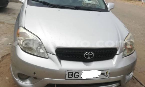 Ra Àlòkù Toyota Matrix Silver Ọkọ̀ in Cotonou ni Benin