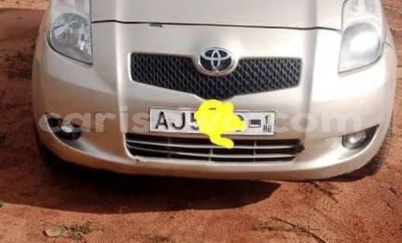 Buy Used Toyota Yaris Beige Car in Cotonou in Benign
