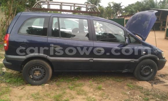 Sayi Na hannu Opel Zafira Blue Mota in Cotonou a Benin Sayi Na hannu Opel Zafira Blue Mota in Cotonou a Benin