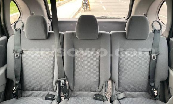 Buy Used Nissan Tino Silver Car in Cotonou in Benign Buy Used Nissan Tino Silver Car in Cotonou in Benign