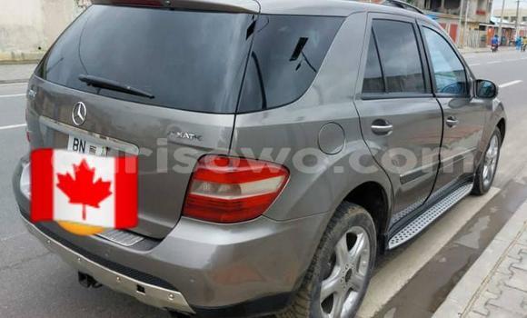 Sayi Na hannu Mercedes-Benz ML–Class Sauran Mota in Cotonou a Benin Sayi Na hannu Mercedes-Benz ML–Class Sauran Mota in Cotonou a Benin