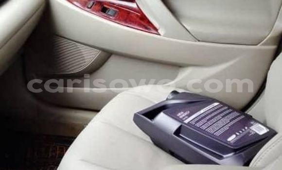 Sayi Na hannu Toyota Camry Azurfa Mota in Cotonou a Benin Sayi Na hannu Toyota Camry Azurfa Mota in Cotonou a Benin