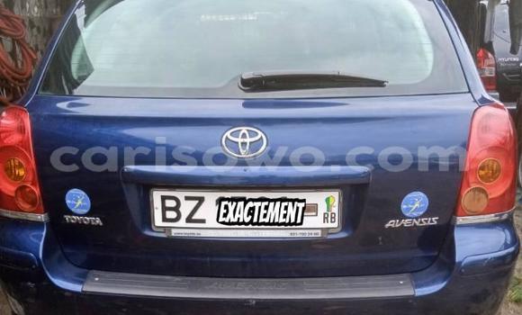 Sayi Na hannu Toyota Avensis Blue Mota in Cotonou a Benin Sayi Na hannu Toyota Avensis Blue Mota in Cotonou a Benin