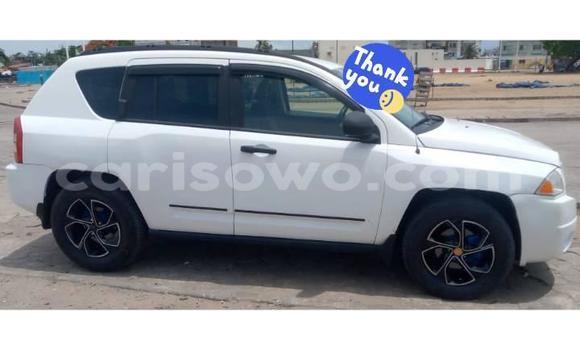 Acheter Occasion Voiture Jeep Compass Blanc à Cotonou, Benin