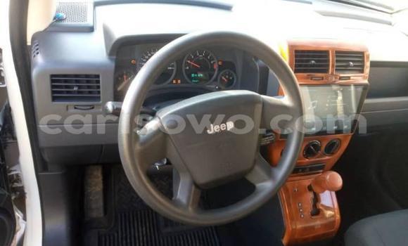 Sayi Na hannu Jeep Compass White Mota in Cotonou a Benin Sayi Na hannu Jeep Compass White Mota in Cotonou a Benin