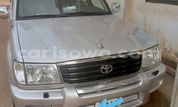 Ra Àlòkù Toyota Land Cruiser Silver Ọkọ̀ in Porto Novo ni Benin