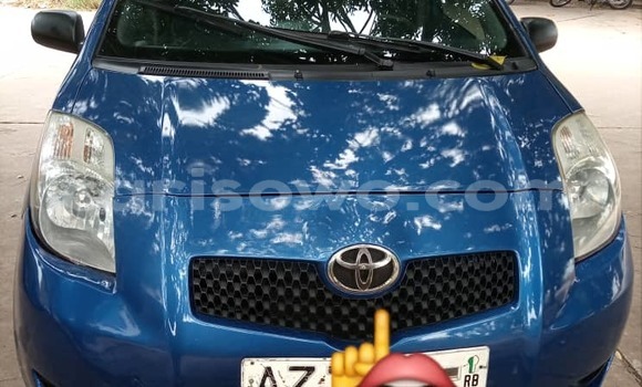 Ra Àlòkù Toyota Yaris Blue Ọkọ̀ in Abomey Calavi ni Benin Ra Àlòkù Toyota Yaris Blue Ọkọ̀ in Abomey Calavi ni Benin