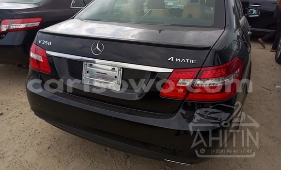Sayi Na hannu Mercedes-Benz E-Classe Black Mota in Cotonou a Benin Sayi Na hannu Mercedes-Benz E-Classe Black Mota in Cotonou a Benin