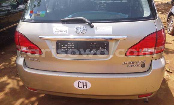 Acheter Occasion Voiture Toyota Avensis Marron à Porto Novo, Benin Acheter Occasion Voiture Toyota Avensis Marron à Porto Novo, Benin