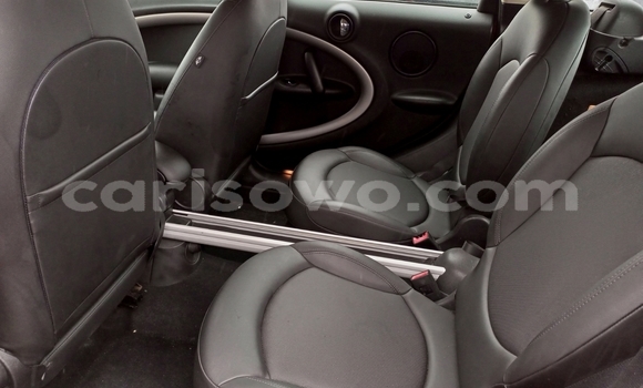 Acheter Occasion Voiture MINI Countryman Rouge à Cotonou, Benin Acheter Occasion Voiture MINI Countryman Rouge à Cotonou, Benin