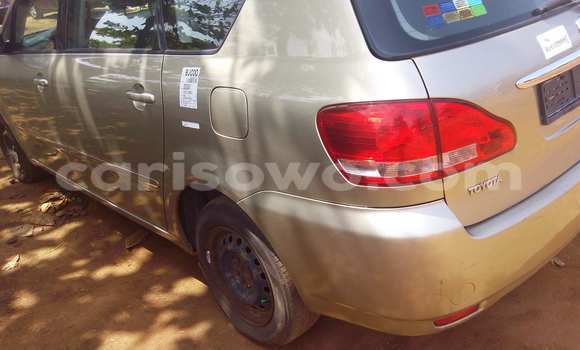 Acheter Occasion Voiture Toyota Avensis Marron à Porto Novo, Benin Acheter Occasion Voiture Toyota Avensis Marron à Porto Novo, Benin