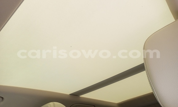 Ra Àlòkù Mercedes-Benz GLE funfun Ọkọ̀ in Cotonou ni Benin Ra Àlòkù Mercedes-Benz GLE funfun Ọkọ̀ in Cotonou ni Benin