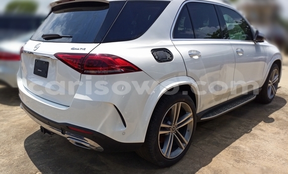 Ra Àlòkù Mercedes-Benz GLE funfun Ọkọ̀ in Cotonou ni Benin Ra Àlòkù Mercedes-Benz GLE funfun Ọkọ̀ in Cotonou ni Benin