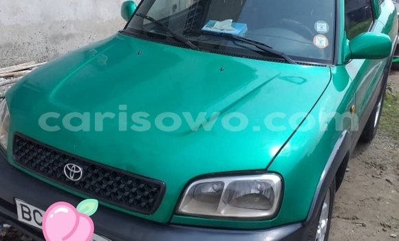 Ra Àlòkù Toyota RAV4 Alawọ ewe Ọkọ̀ in Porto Novo ni Benin