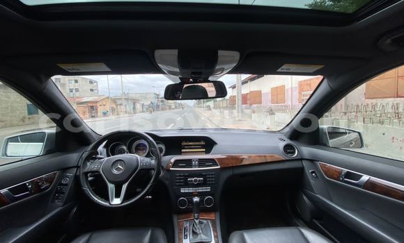 Ra Àlòkù Mercedes-Benz C–Class Silver Ọkọ̀ in Cotonou ni Benin Ra Àlòkù Mercedes-Benz C–Class Silver Ọkọ̀ in Cotonou ni Benin