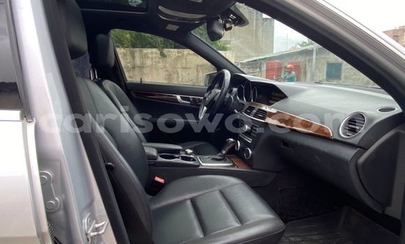 Ra Àlòkù Mercedes-Benz C–Class Silver Ọkọ̀ in Cotonou ni Benin Ra Àlòkù Mercedes-Benz C–Class Silver Ọkọ̀ in Cotonou ni Benin