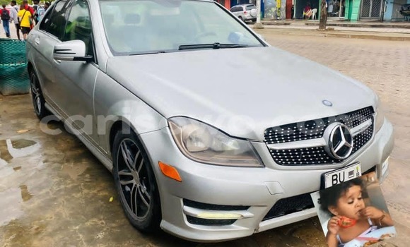 Ra Àlòkù Mercedes-Benz C–Class Silver Ọkọ̀ in Cotonou ni Benin Ra Àlòkù Mercedes-Benz C–Class Silver Ọkọ̀ in Cotonou ni Benin