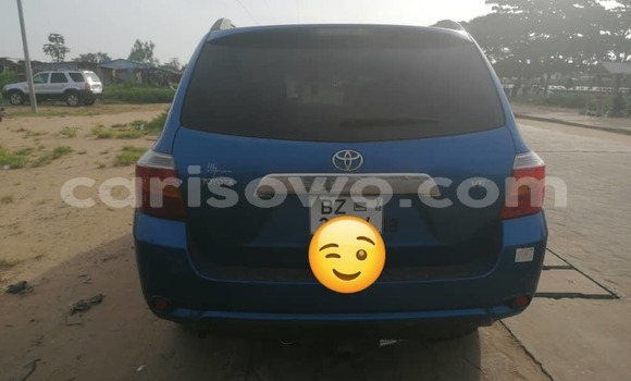 Ra Àlòkù Toyota Highlander Blue Ọkọ̀ in Abomey Calavi ni Benin