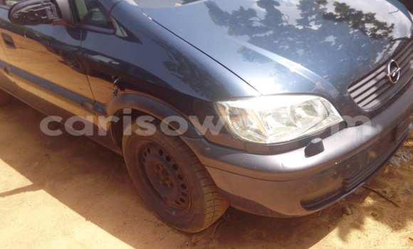 Sayi Na hannu Opel Zafira Black Mota in Porto Novo a Benin Sayi Na hannu Opel Zafira Black Mota in Porto Novo a Benin