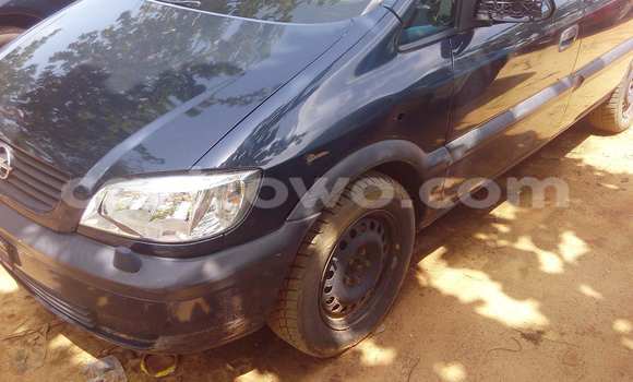 Sayi Na hannu Opel Zafira Black Mota in Porto Novo a Benin Sayi Na hannu Opel Zafira Black Mota in Porto Novo a Benin