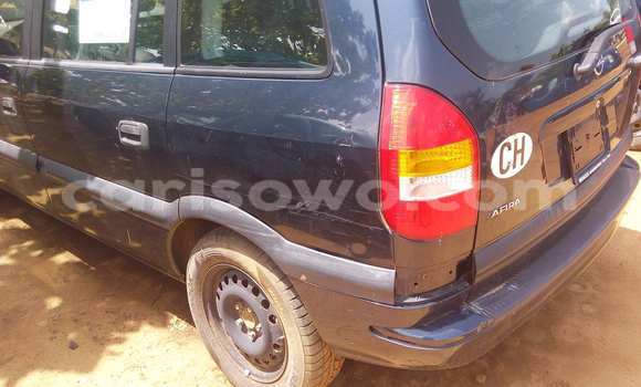 Sayi Na hannu Opel Zafira Black Mota in Porto Novo a Benin Sayi Na hannu Opel Zafira Black Mota in Porto Novo a Benin