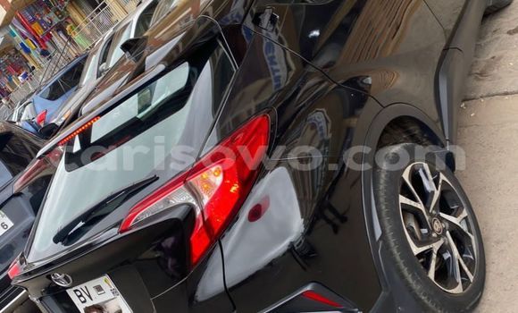 Ra Àlòkù Toyota C-HR Black Ọkọ̀ in Cotonou ni Benin Ra Àlòkù Toyota C-HR Black Ọkọ̀ in Cotonou ni Benin