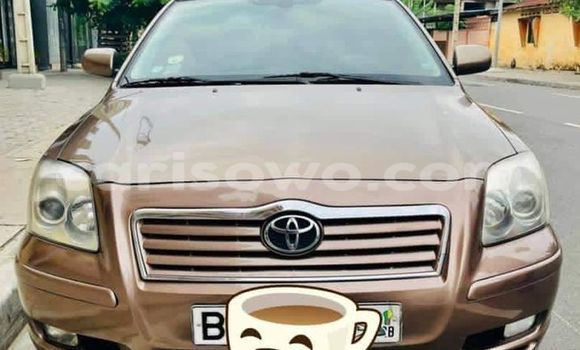 Sayi Na hannu Toyota Avensis Brown Mota in Cotonou a Benin Sayi Na hannu Toyota Avensis Brown Mota in Cotonou a Benin
