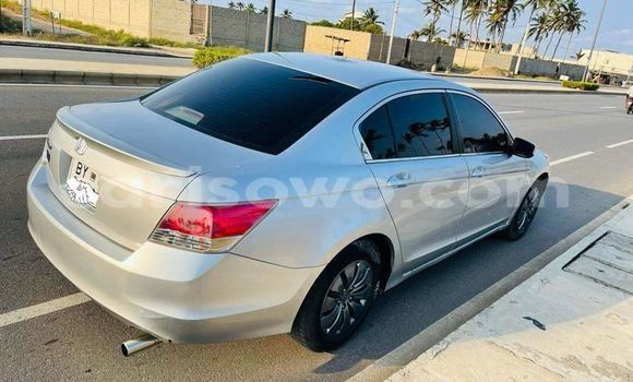 Ra Àlòkù Honda Accord Silver Ọkọ̀ in Cotonou ni Benin Ra Àlòkù Honda Accord Silver Ọkọ̀ in Cotonou ni Benin