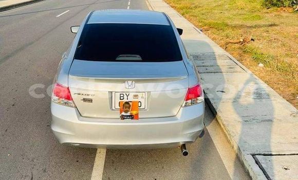 Ra Àlòkù Honda Accord Silver Ọkọ̀ in Cotonou ni Benin Ra Àlòkù Honda Accord Silver Ọkọ̀ in Cotonou ni Benin